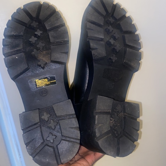 Chunky Black Boots - Picture 4 of 7